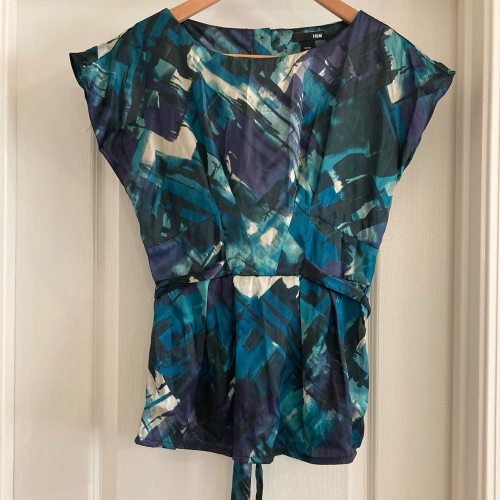 H&M Abstract Blue and Green Women's Top